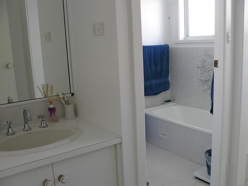 25 Maple Avenue, Moree NSW 2400