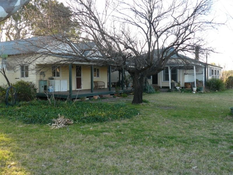 1 Yetman Road, Coolatai NSW 2402