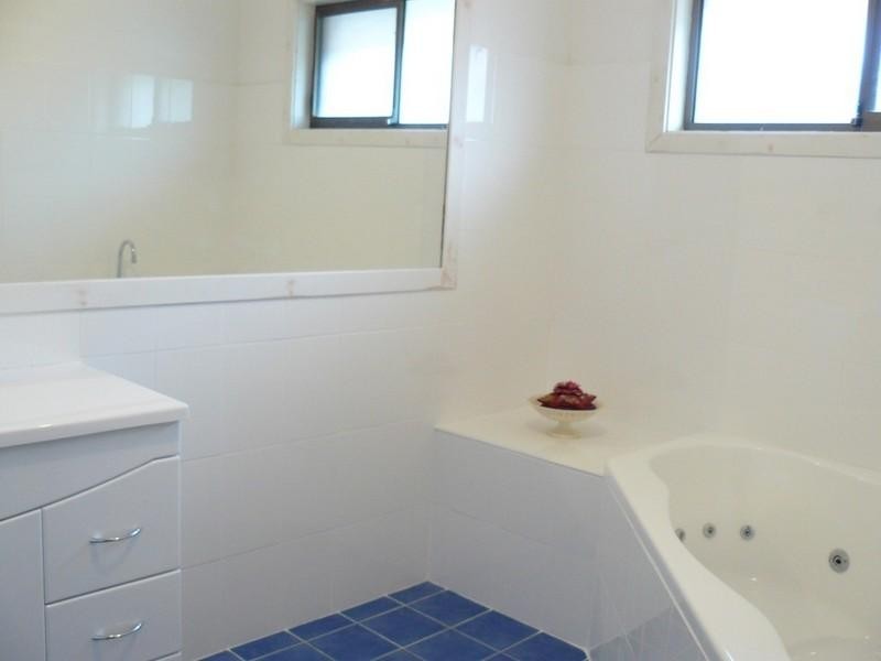 11 Julia Place, Moree NSW 2400