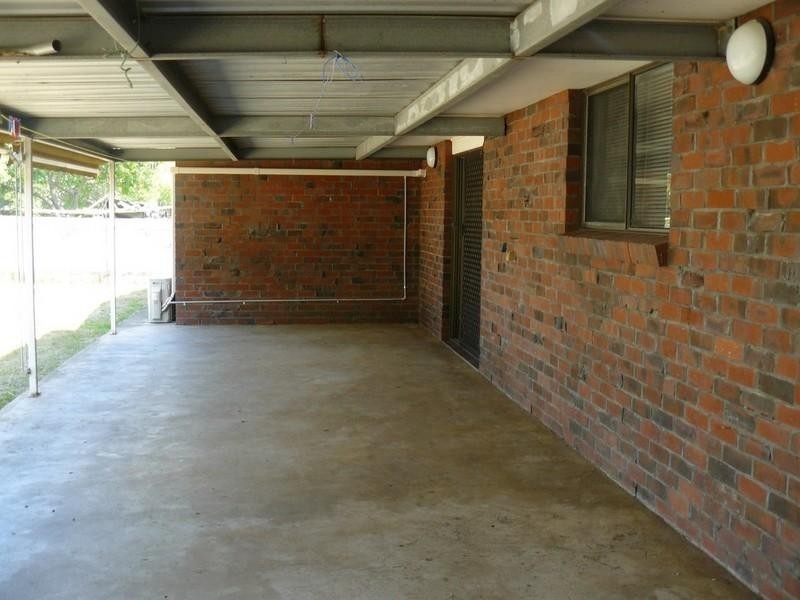 11 Julia Place, Moree NSW 2400