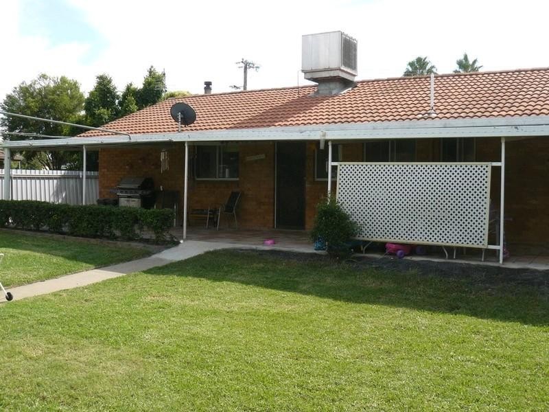 12 Helensvale Avenue, Moree NSW 2400