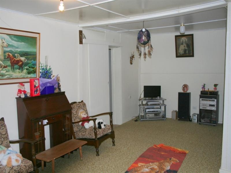 9 Queen Street, Warialda NSW 2402