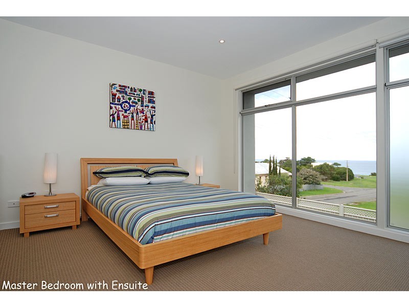 17 Yandra Terrace, Hayborough SA 5211