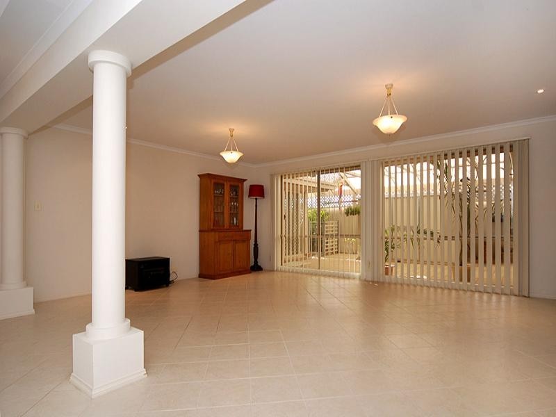 52 Prince Alfred Parade, Hindmarsh Island SA 5214