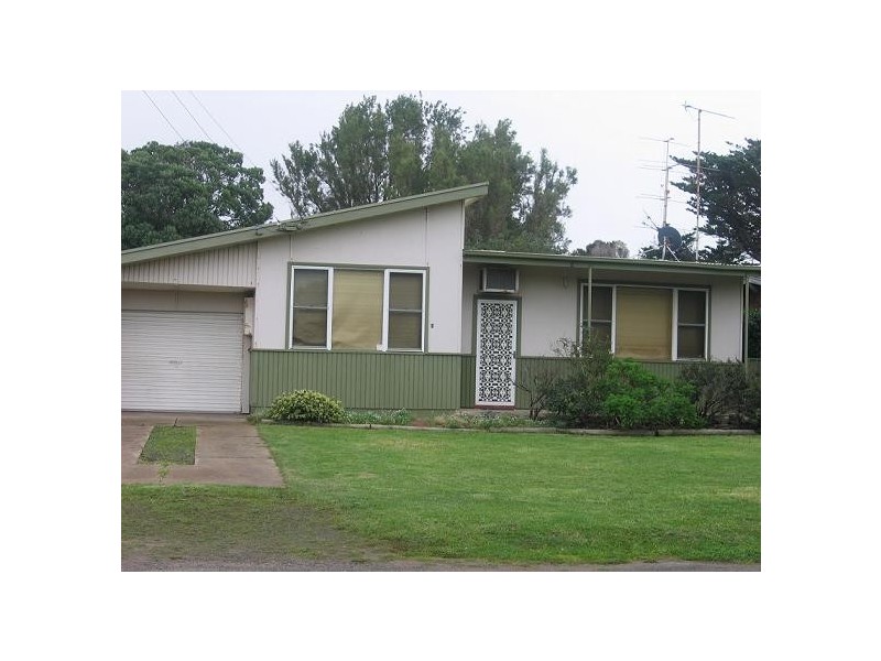 8 Seaview Avenue, Middleton SA 5213