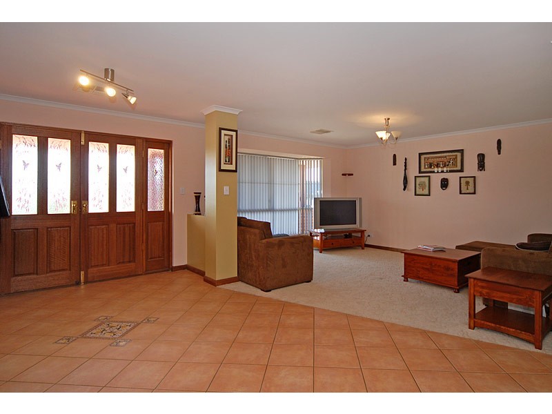 10 Light Place, Mount Compass SA 5210