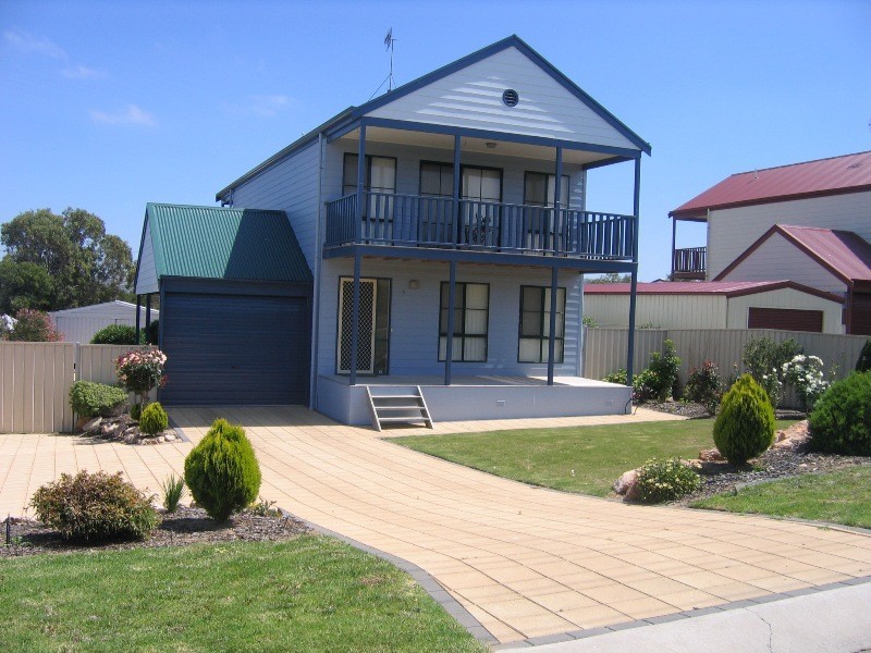 1 Gordon Street, Goolwa Beach SA 5214
