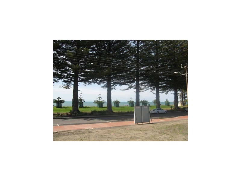 13/1,2,3 Flinders Parade, Victor Harbor SA 5211