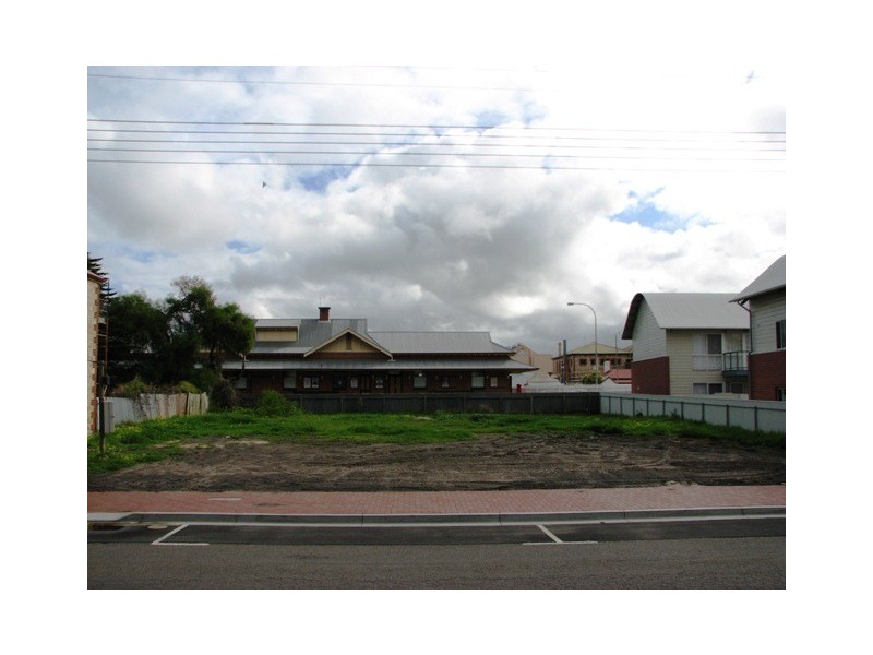 13/1,2,3 Flinders Parade, Victor Harbor SA 5211