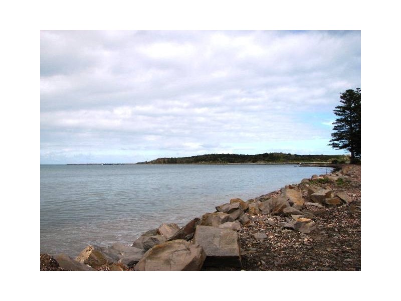 13/1,2,3 Flinders Parade, Victor Harbor SA 5211
