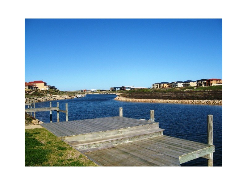 97 Blanche Parade, Hindmarsh Island SA 5214