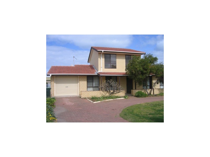 9 Hazel Street, Goolwa Beach SA 5214