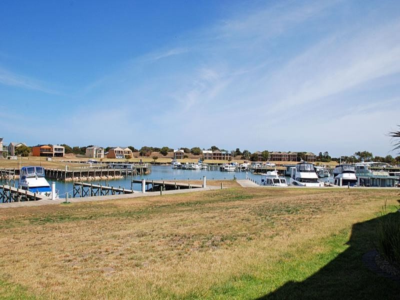 21 Vesta Drive, Hindmarsh Island SA 5214