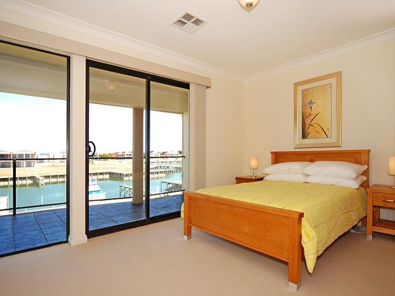 21 Vesta Drive, Hindmarsh Island SA 5214