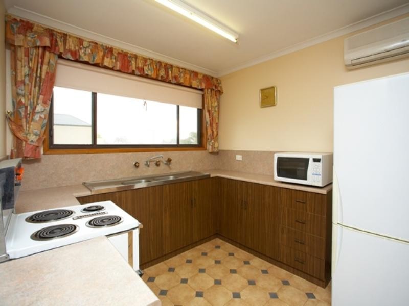9 Scrymgour Road, Port Elliot SA 5212