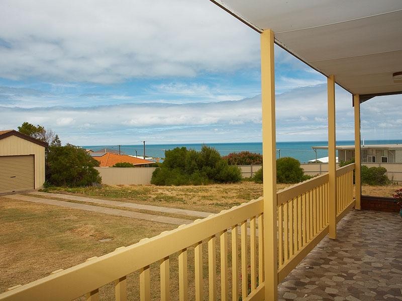 2 Seaview Road, Port Elliot SA 5212