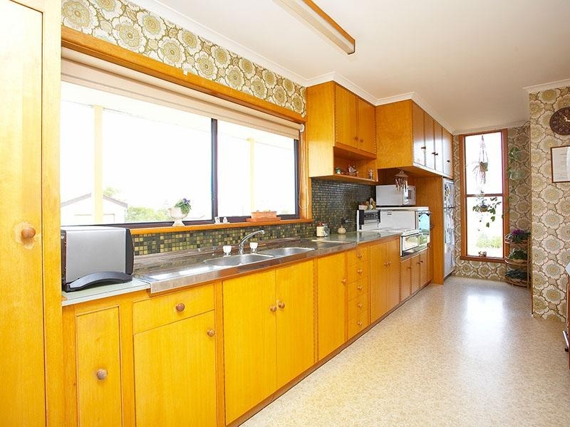 2 Seaview Road, Port Elliot SA 5212