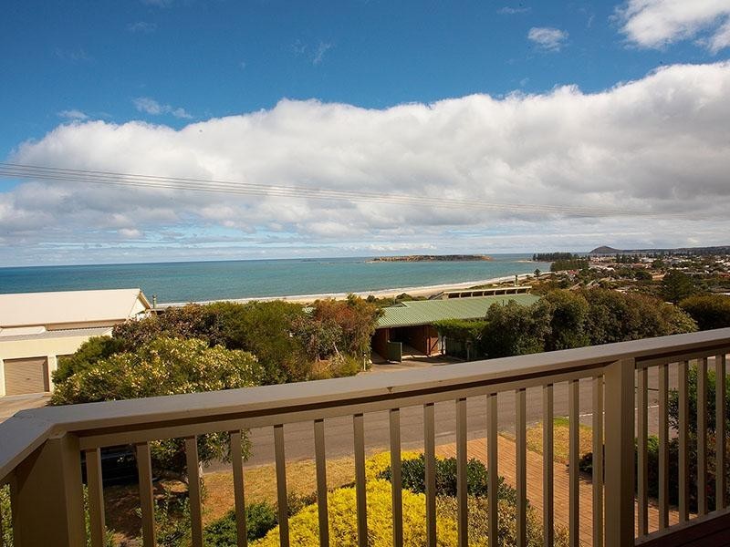 23 Bluffview Road, Victor Harbor SA 5211