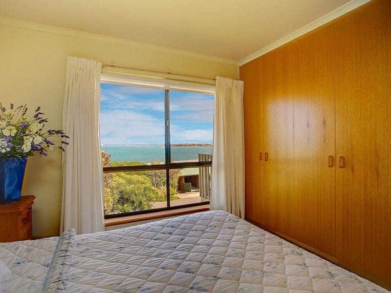 23 Bluffview Road, Victor Harbor SA 5211