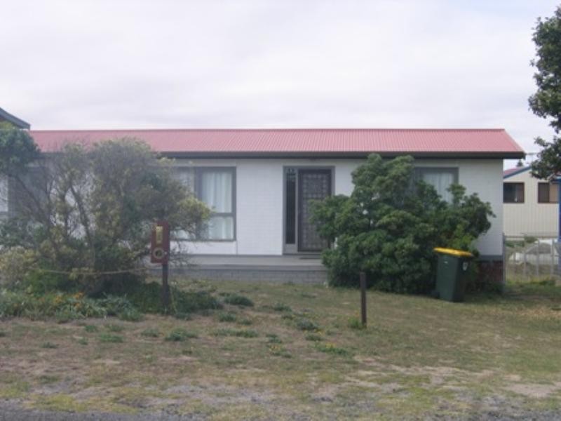 6 Hewett Road, Goolwa Beach SA 5214