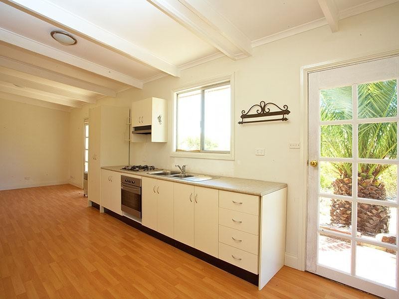 8 Trigg Street, Port Elliot SA 5212