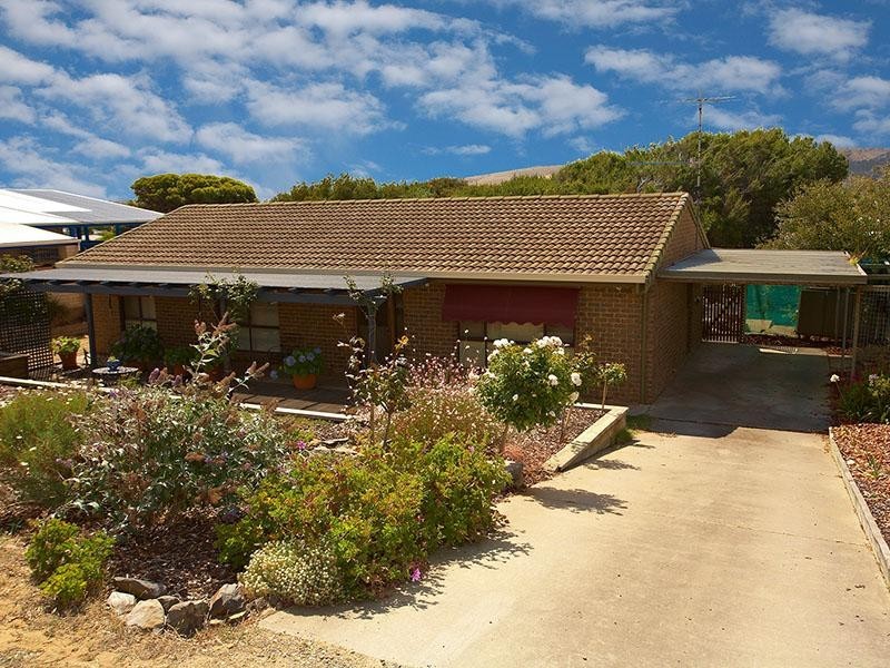6 Barton Street, Port Elliot SA 5212