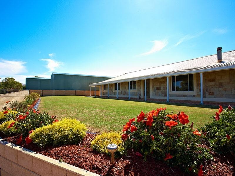 68 North Terrace, Port Elliot SA 5212