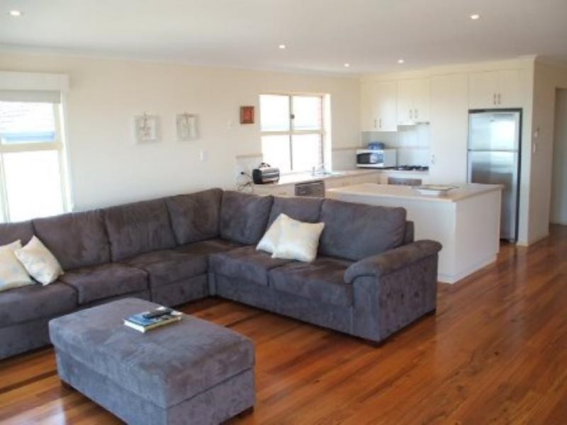 18a Norma Crescent, Encounter Bay SA 5211