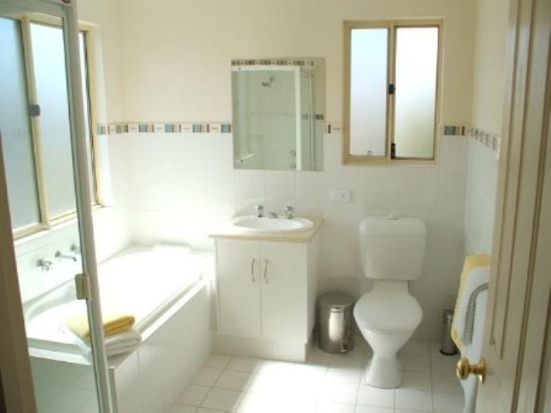 18a Norma Crescent, Encounter Bay SA 5211