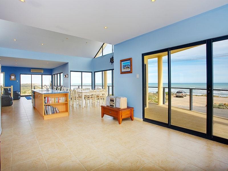 84 Surfers Parade, Middleton SA 5213