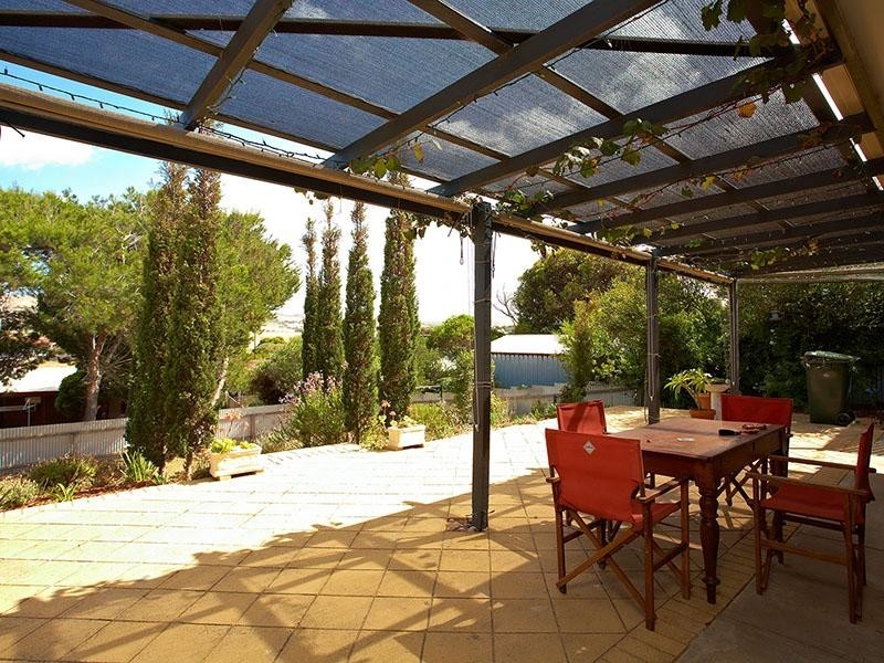 6 Barton Street, Port Elliot SA 5212