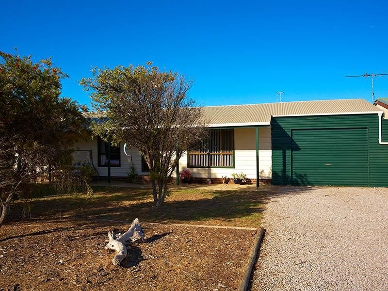 6 Avoca Street, Goolwa SA 5214