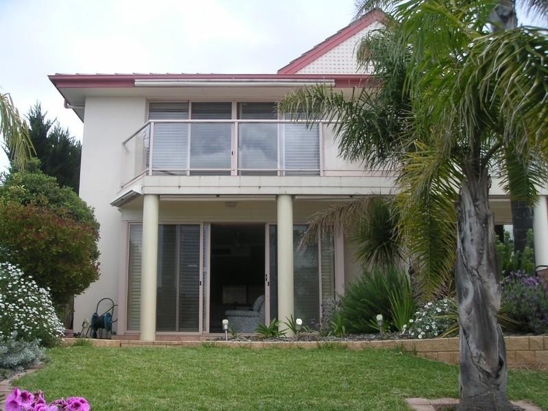 Unit 1 1 Lakeside Circuit, Encounter Bay SA 5211