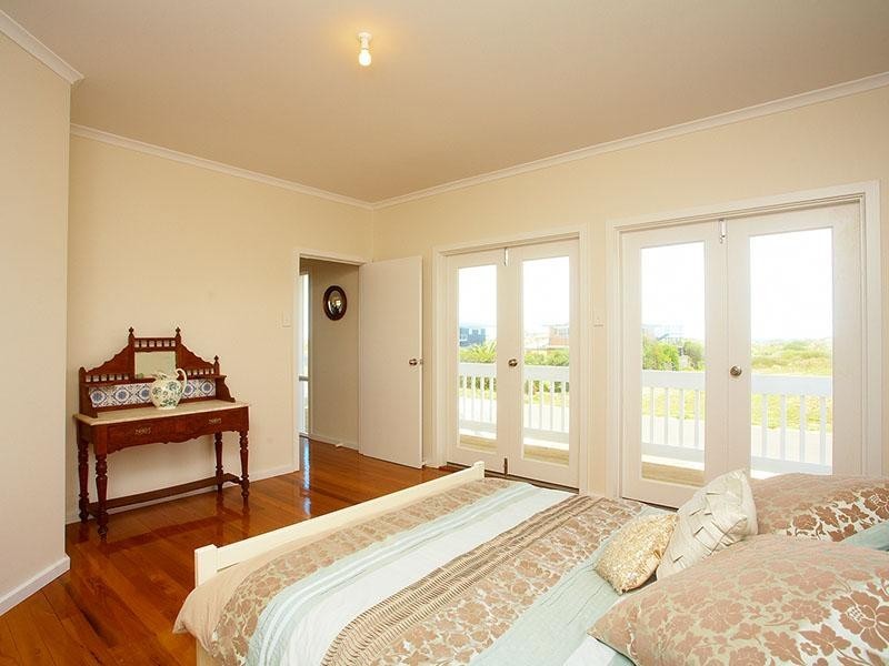 60 Newell Avenue, Middleton SA 5213