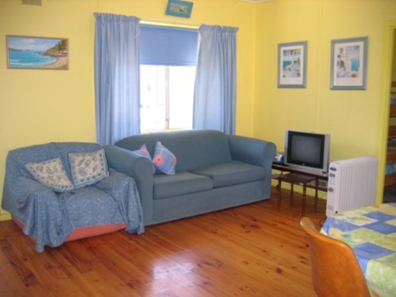 3 Charles Street, Port Elliot SA 5212