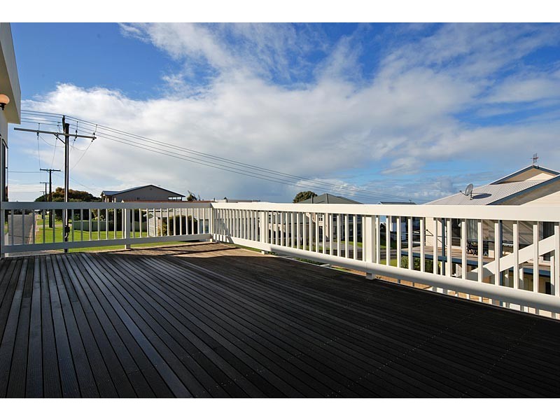 5 Second Avenue, Hayborough SA 5211