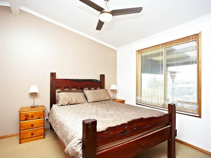 17 Kemp Street, Goolwa Beach SA 5214