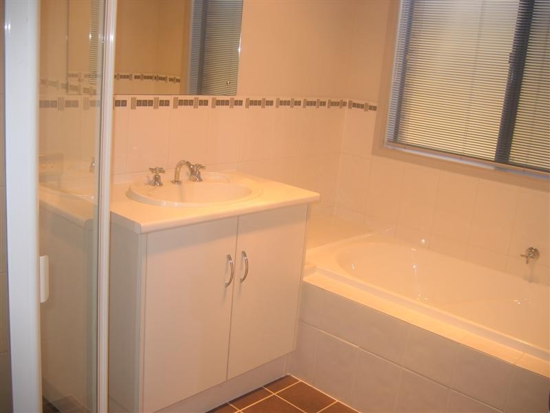 104 Wentworth Parade, Hindmarsh Island SA 5214