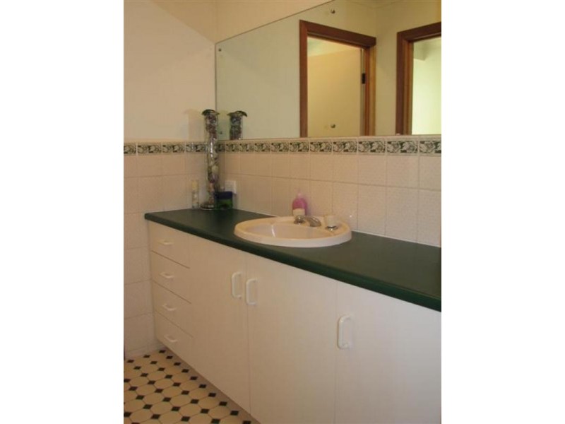 11 Kemp Street, Goolwa Beach SA 5214