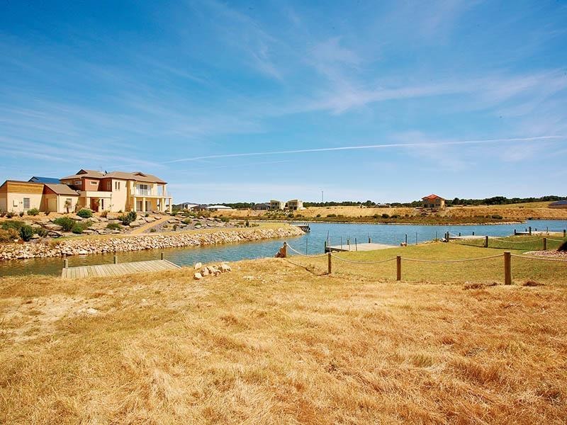 161 Excelsior Parade, Hindmarsh Island SA 5214