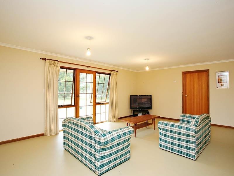 64 Edison Street, Hindmarsh Island SA 5214