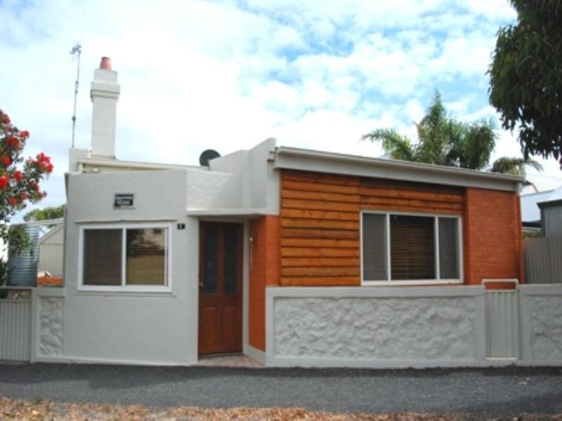 2 Young Street, Port Elliot SA 5212