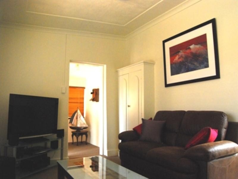 2 Young Street, Port Elliot SA 5212