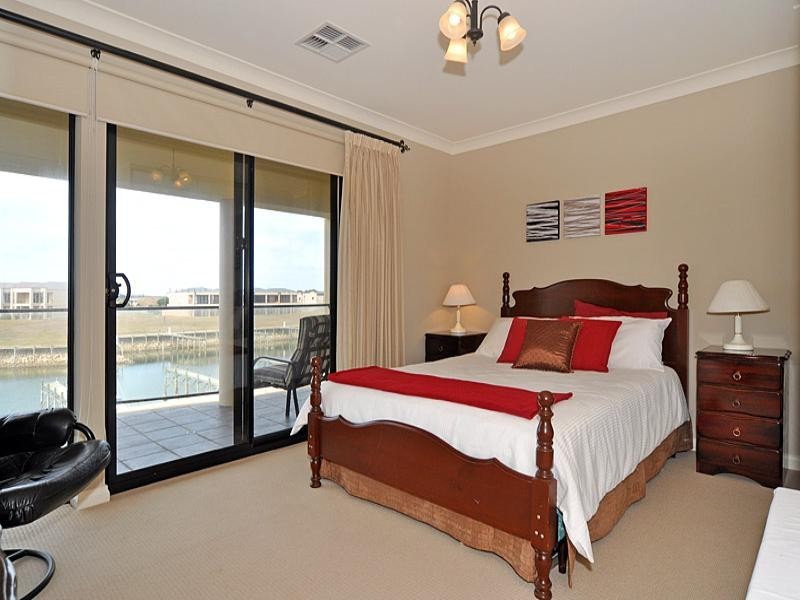 35 Vesta Drive, Hindmarsh Island SA 5214
