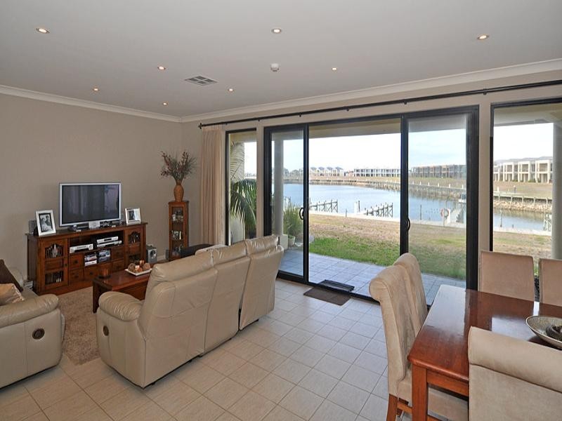 35 Vesta Drive, Hindmarsh Island SA 5214