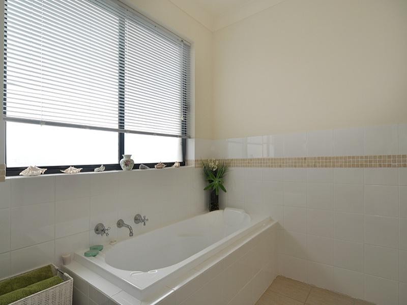 35 Vesta Drive, Hindmarsh Island SA 5214