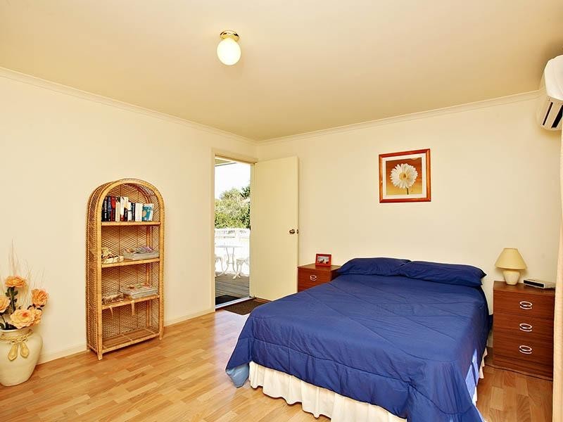 15 Orca Place, Encounter Bay SA 5211