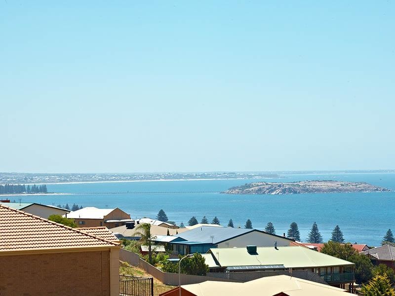 15 Orca Place, Encounter Bay SA 5211