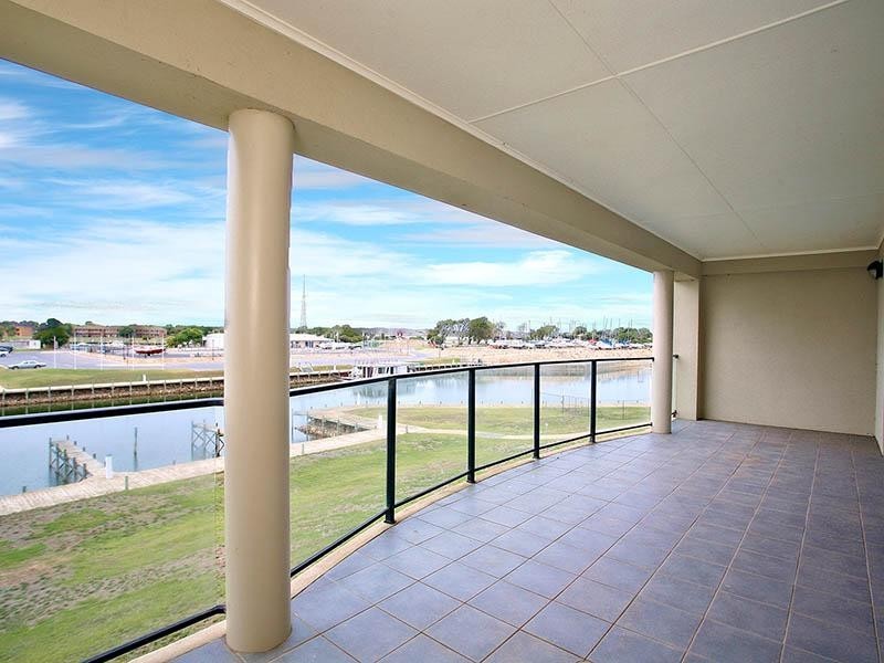10 Tolarno Drive, Hindmarsh Island SA 5214