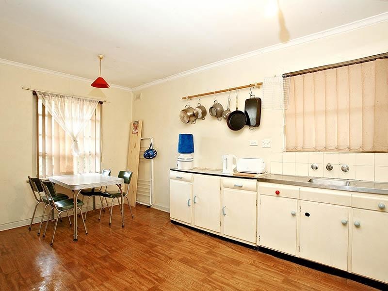15 Lochinvar Drive, Paradise SA 5075
